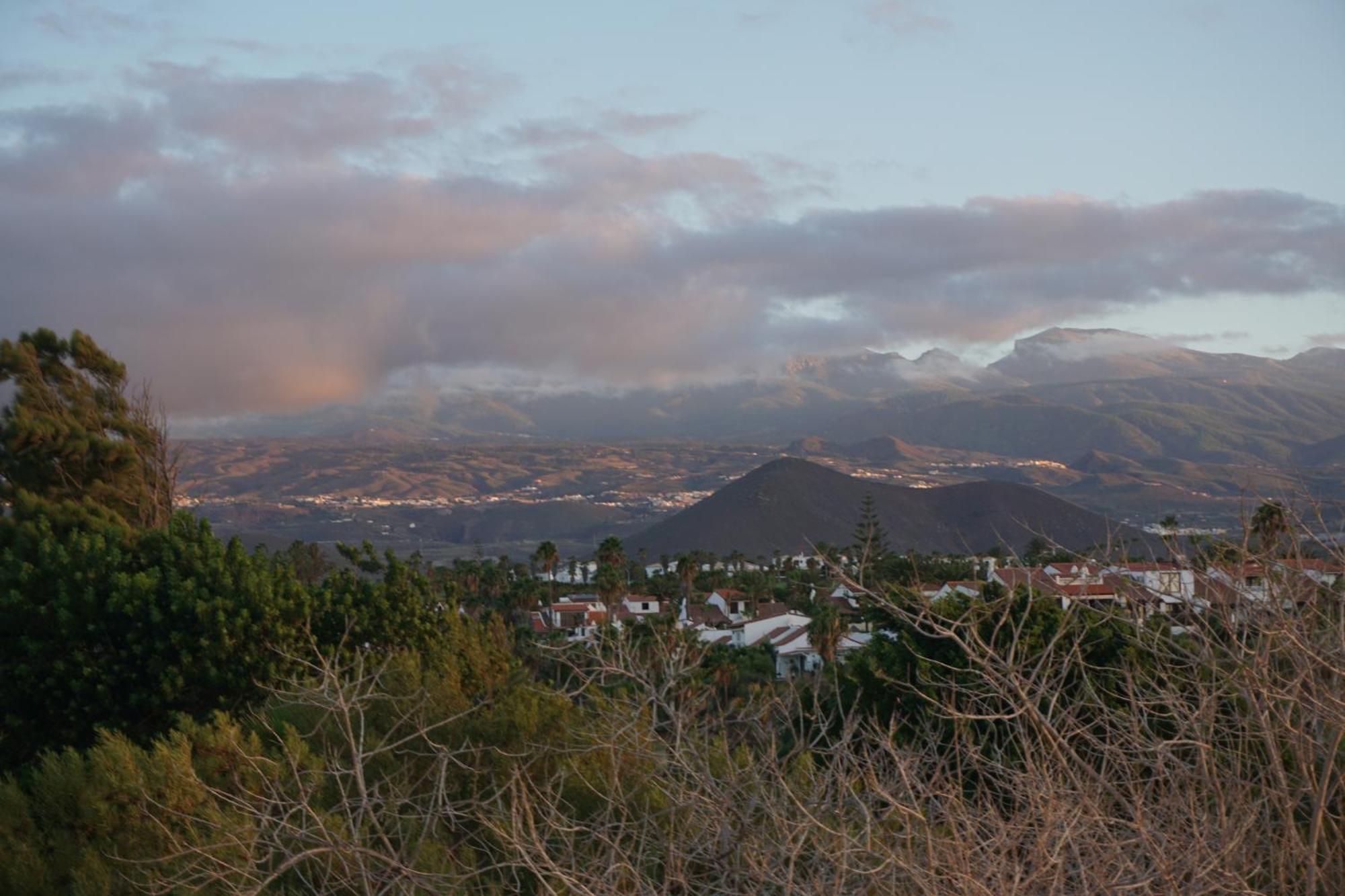 Golf Del Sur Apartment - Magnificent Panorama Of The Ocean, El Teide, And Montana Roja سان ميغيل ذي أبونا المظهر الخارجي الصورة