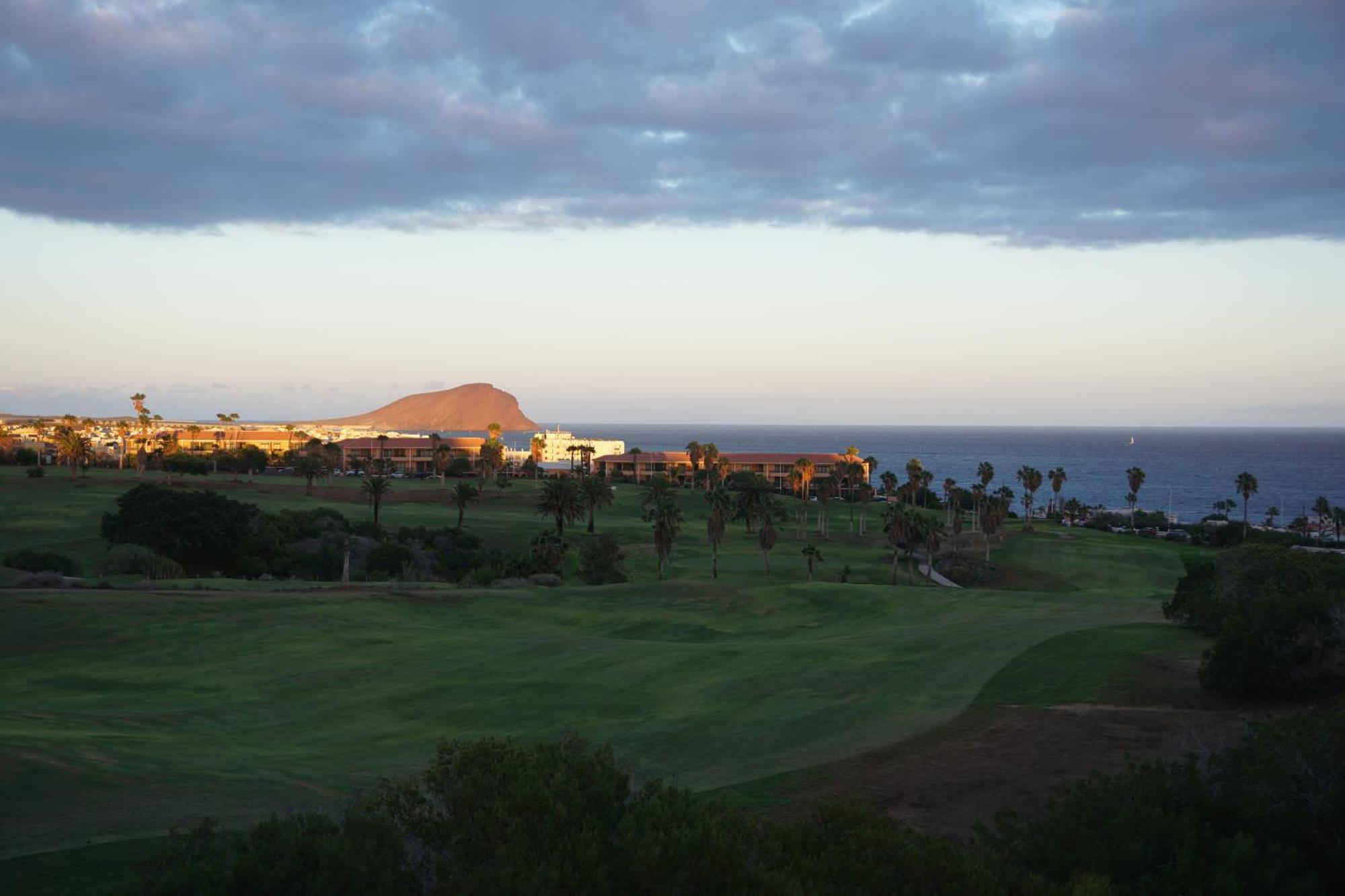 Golf Del Sur Apartment - Magnificent Panorama Of The Ocean, El Teide, And Montana Roja سان ميغيل ذي أبونا المظهر الخارجي الصورة