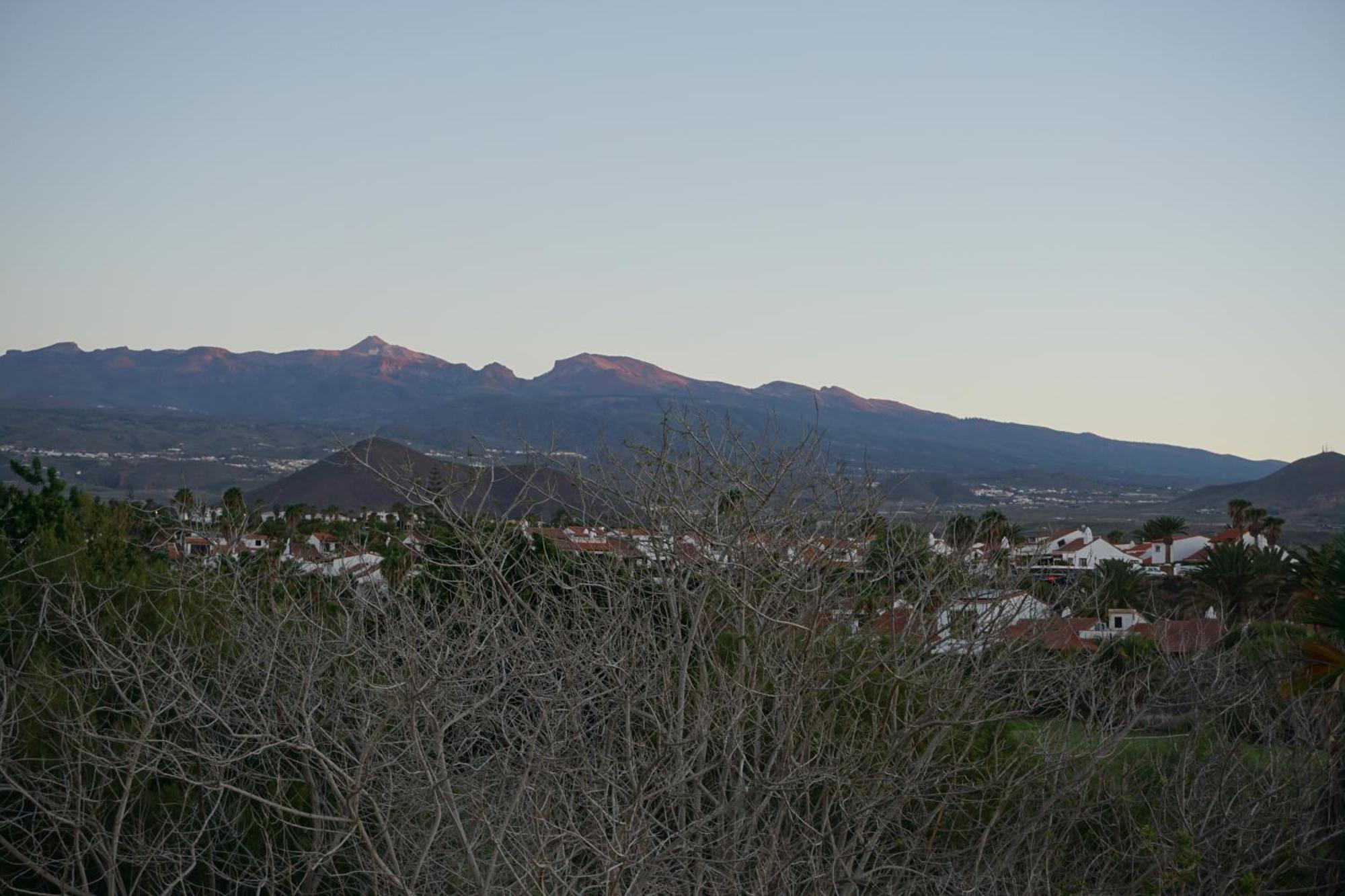 Golf Del Sur Apartment - Magnificent Panorama Of The Ocean, El Teide, And Montana Roja سان ميغيل ذي أبونا المظهر الخارجي الصورة