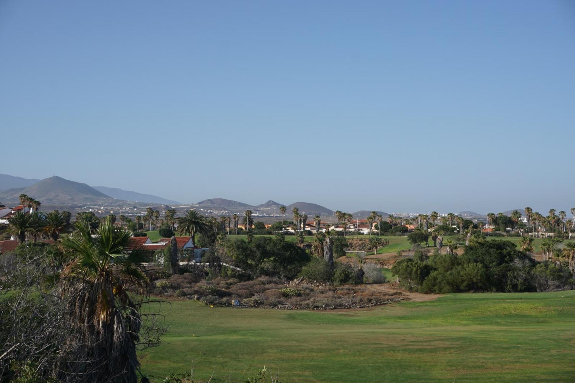 Golf Del Sur Apartment - Magnificent Panorama Of The Ocean, El Teide, And Montana Roja سان ميغيل ذي أبونا المظهر الخارجي الصورة